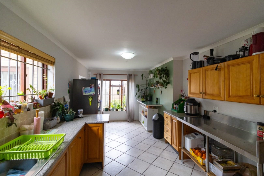 4 Bedroom Property for Sale in Sandbaai Western Cape